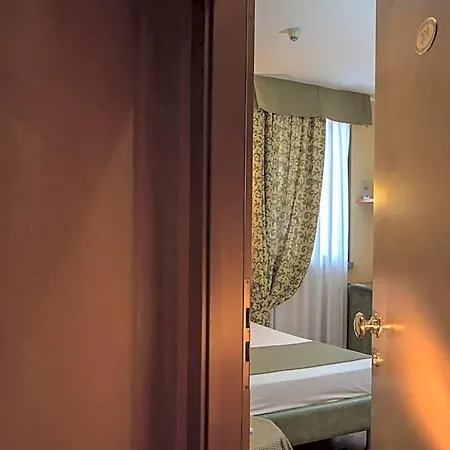 Siriohotel Отель